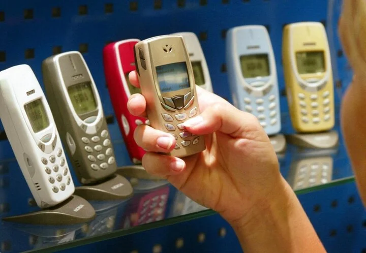 Người dùng điện thoại 'cục gạch' sẽ bị ngừng hoạt động vào giữa tháng 9